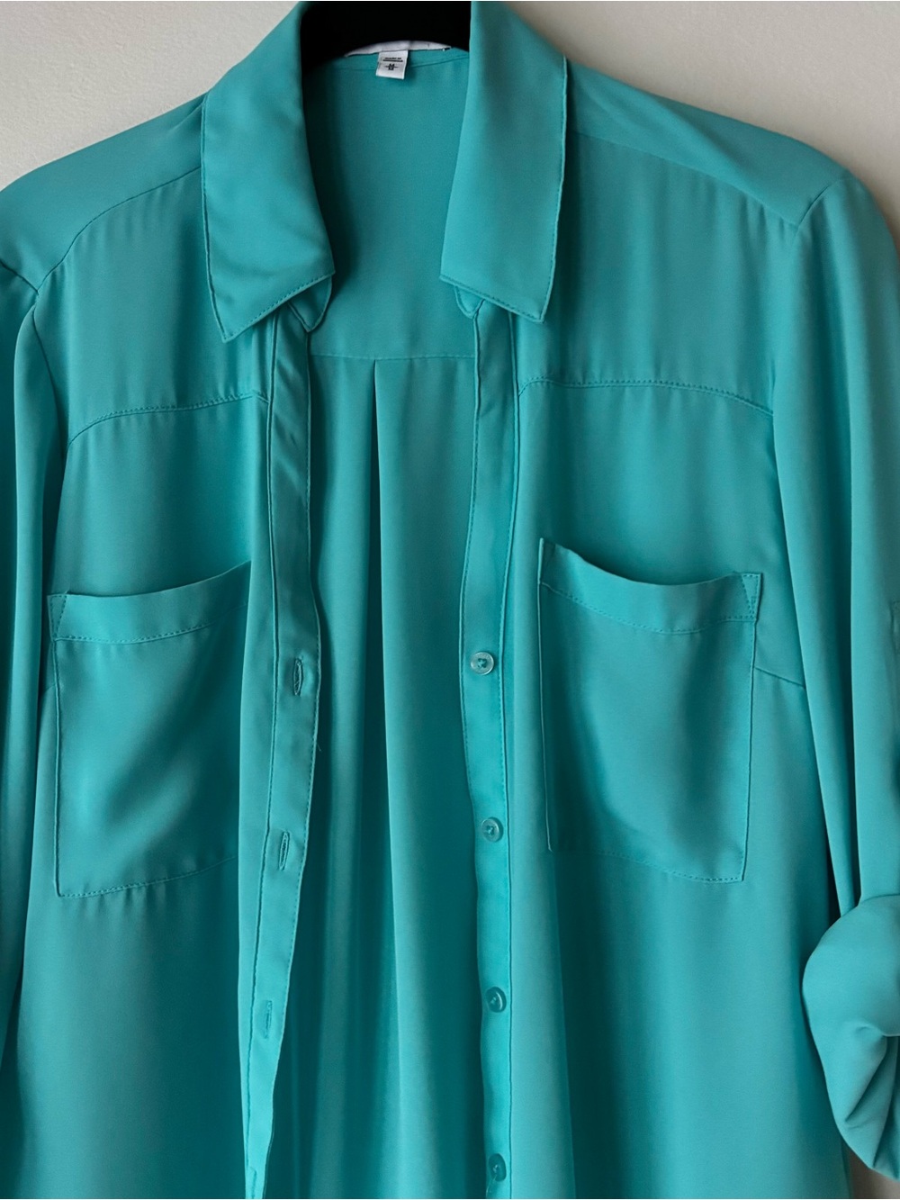 Express The Portofino Sz Medium Shirt Roll Tab Long Sleeve Blue Pockets Collar - Picture 4 of 5
